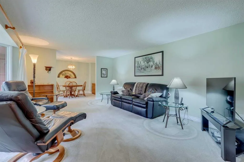 28 Wolf Drive