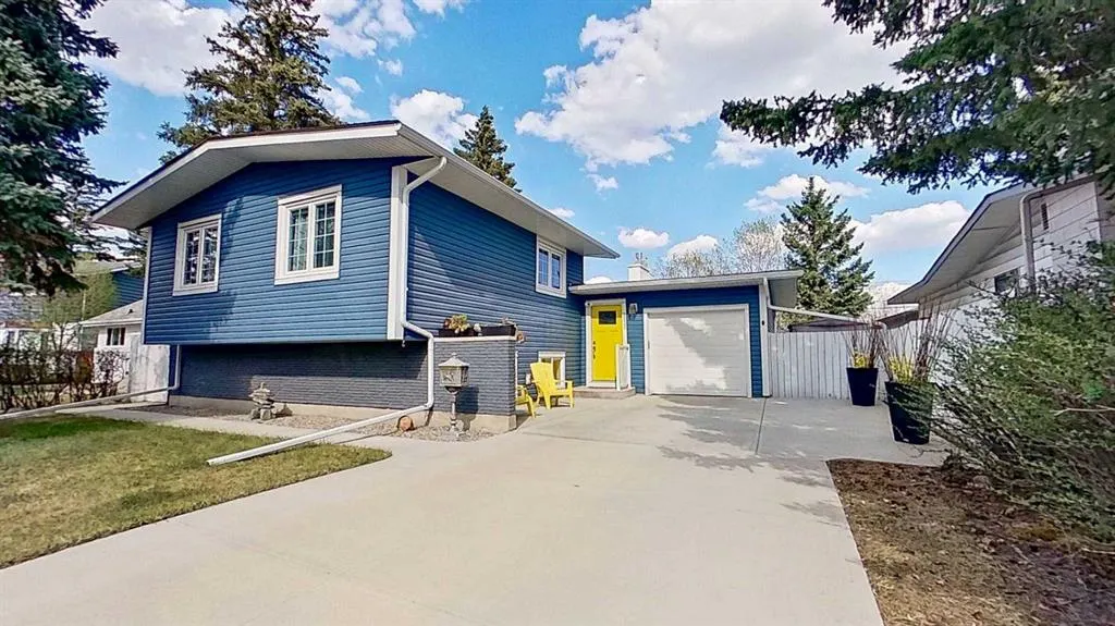 2932 Lathom Crescent SW