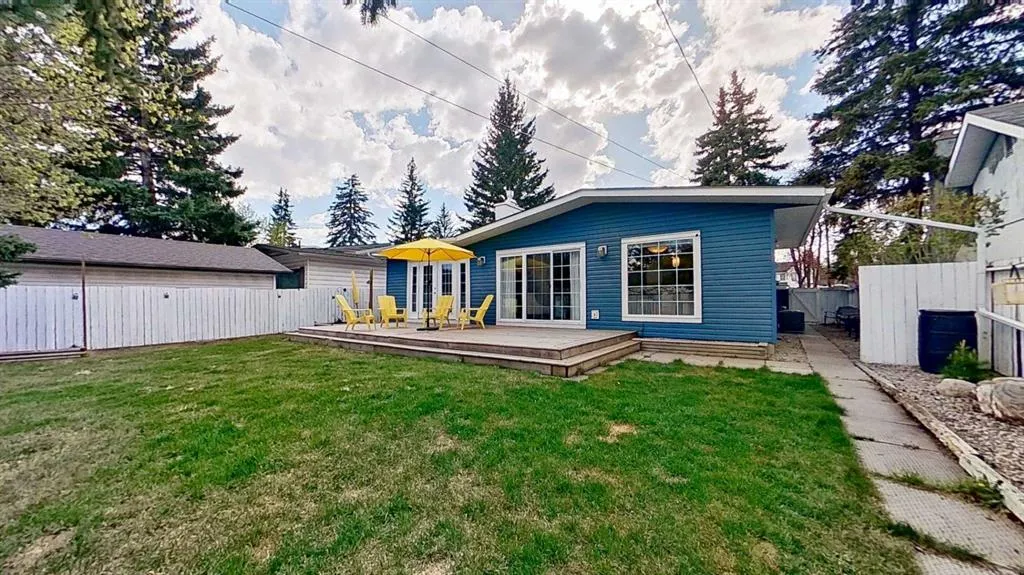 2932 Lathom Crescent SW