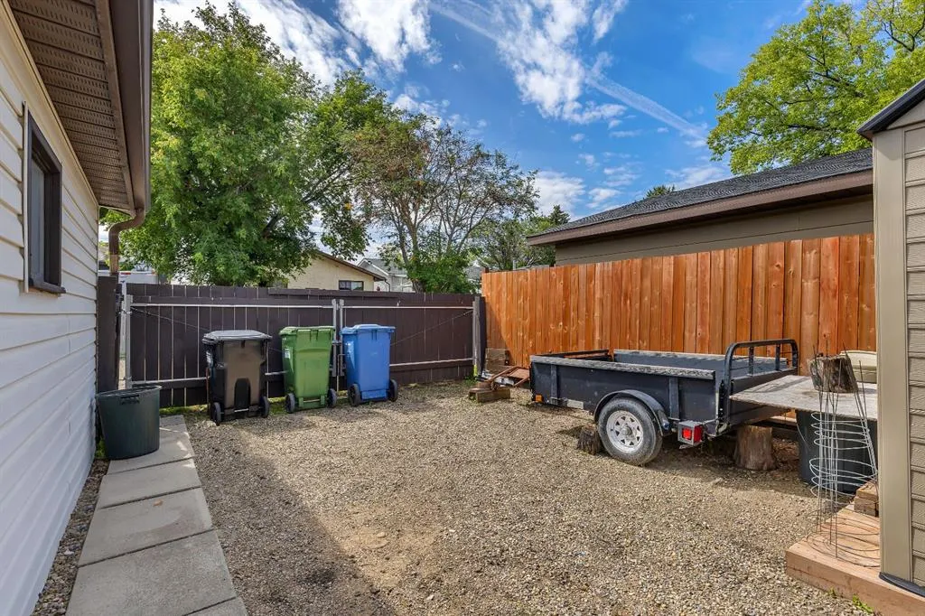 124 Fallswater Road NE