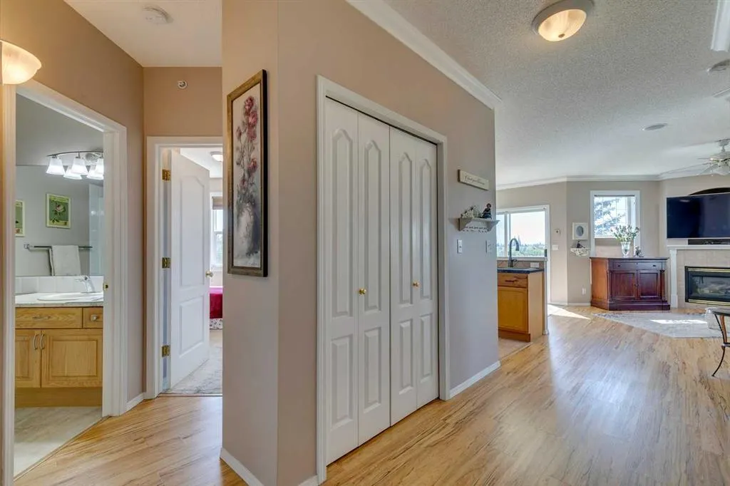 78 Prestwick Gardens SE, #301