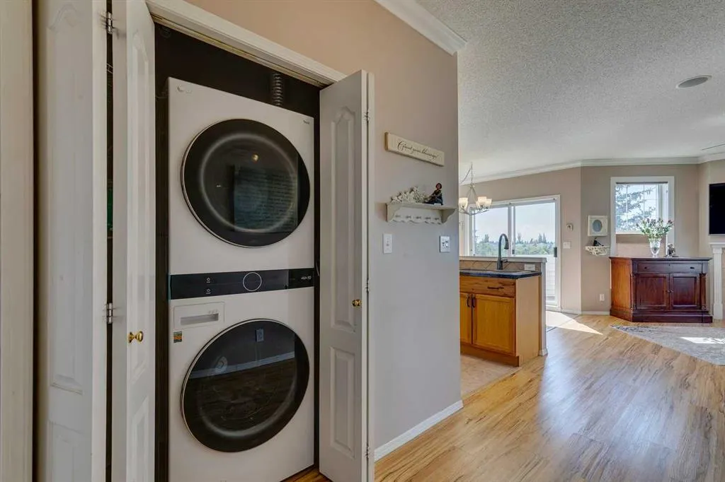 78 Prestwick Gardens SE, #301