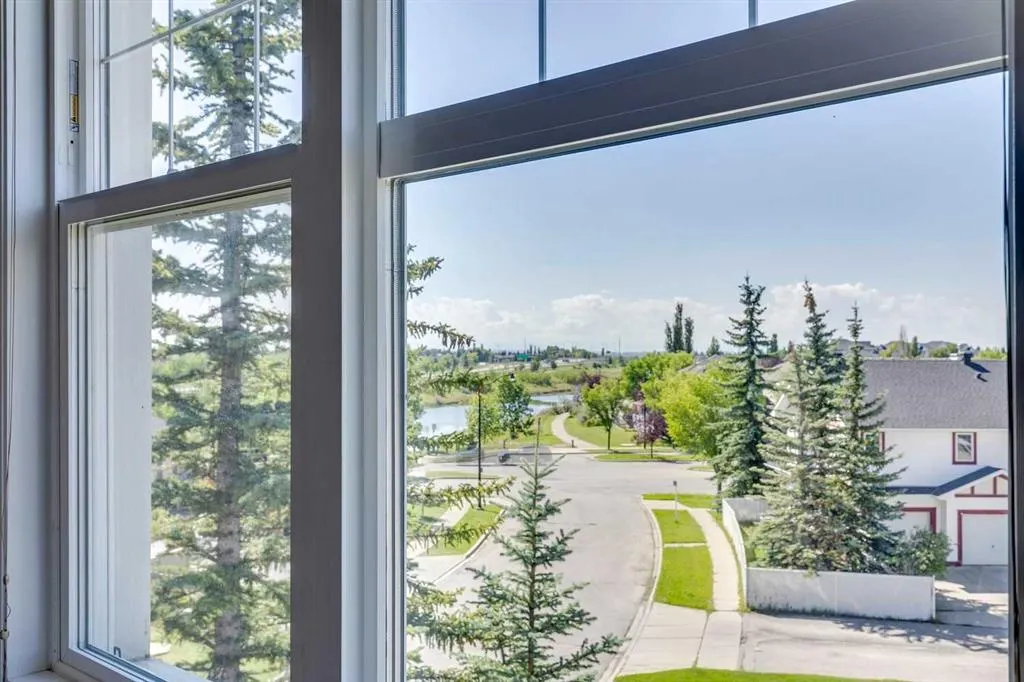 78 Prestwick Gardens SE, #301