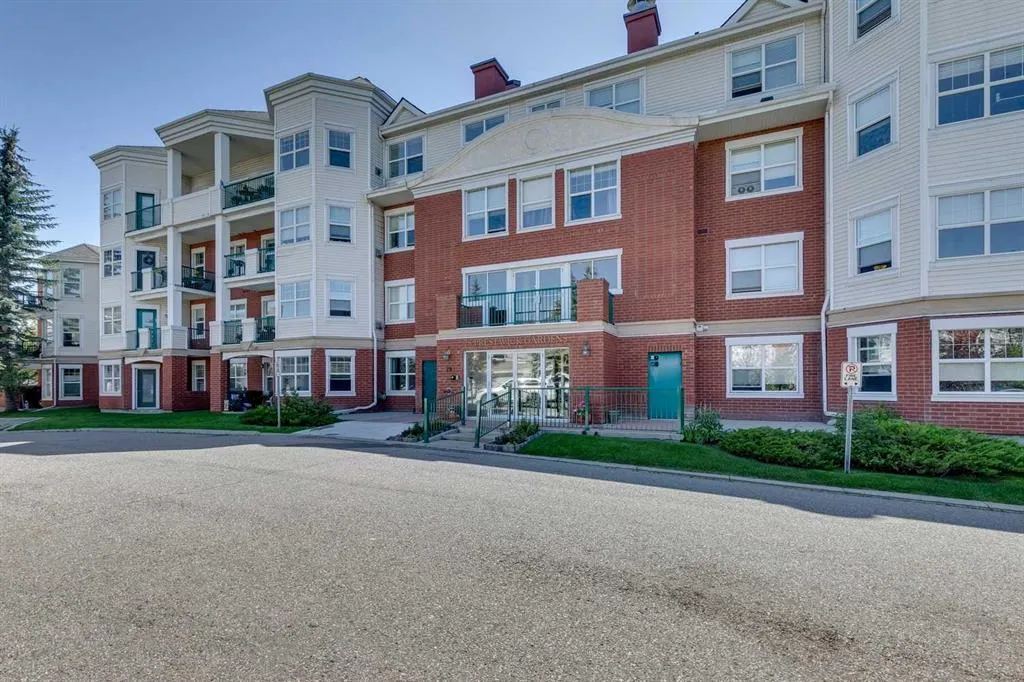 78 Prestwick Gardens SE, #301