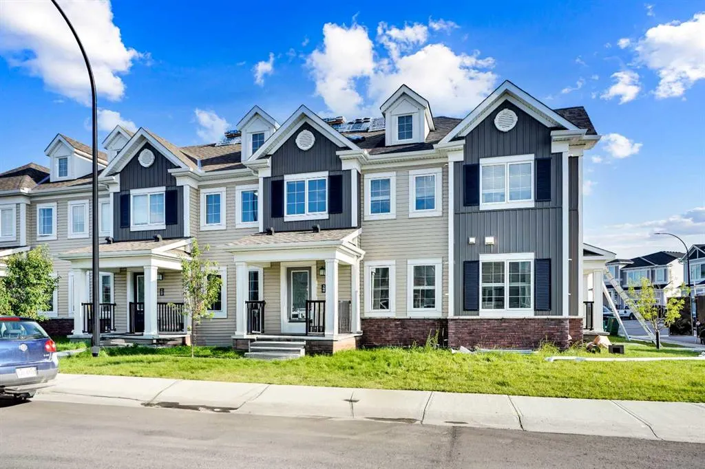 154 Cityside Grove NE
