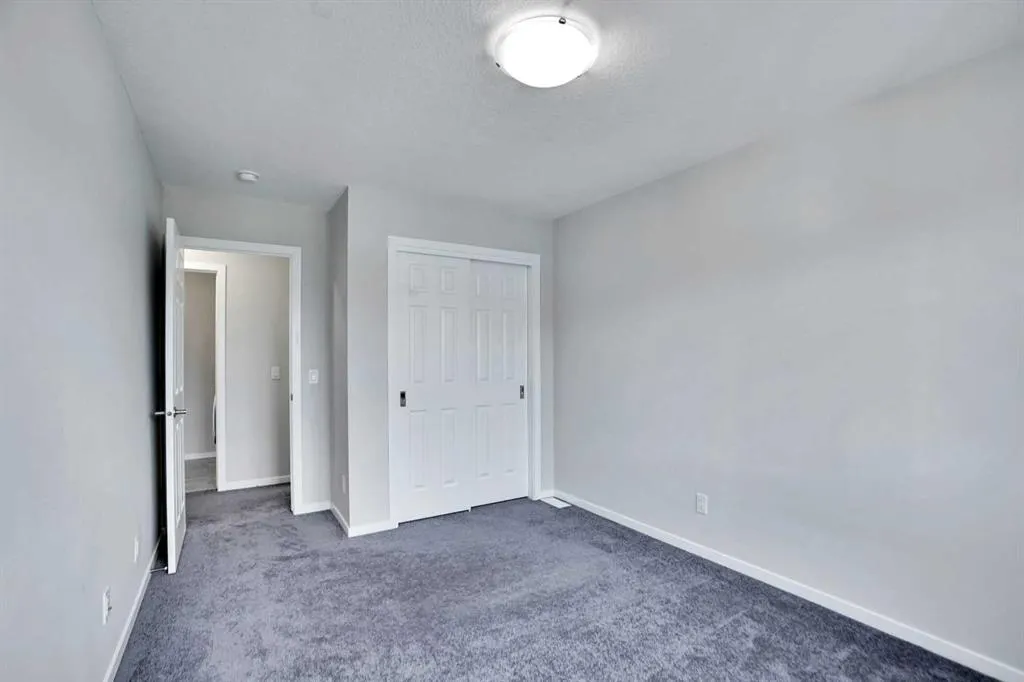 154 Cityside Grove NE