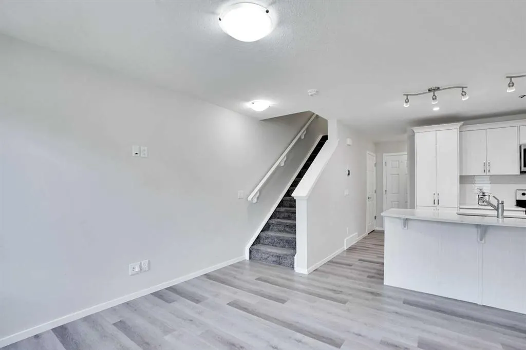 154 Cityside Grove NE
