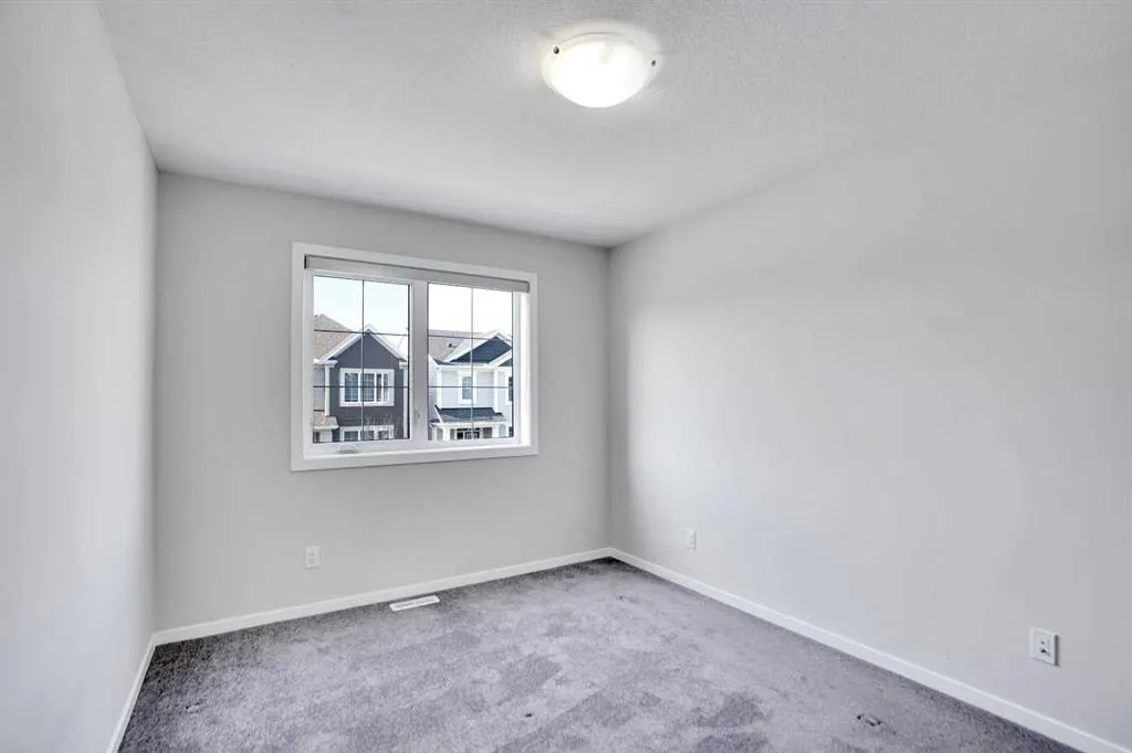 154 Cityside Grove NE