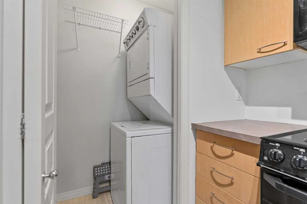22 Richard Place SW, #143