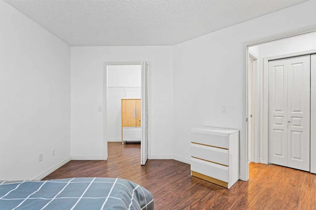 22 Richard Place SW, #143