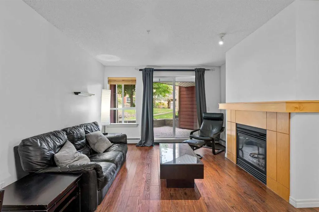 22 Richard Place SW, #143