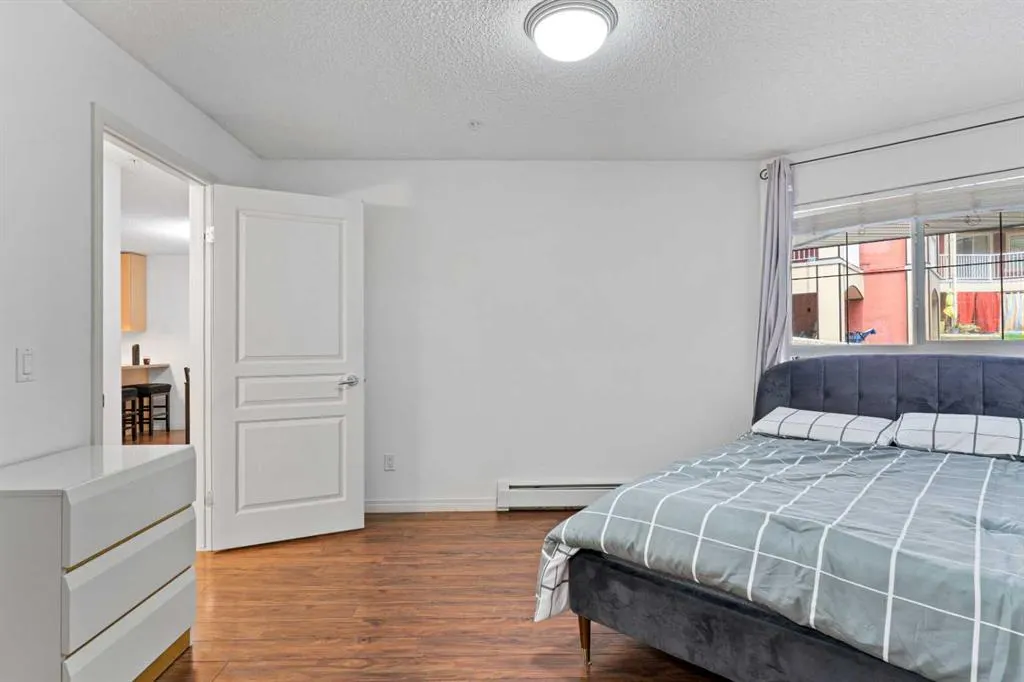 22 Richard Place SW, #143
