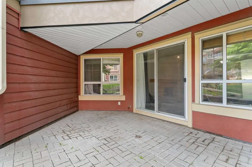 22 Richard Place SW, #143