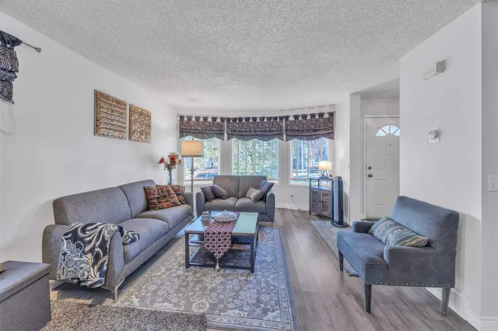 144 Tarington Park NE