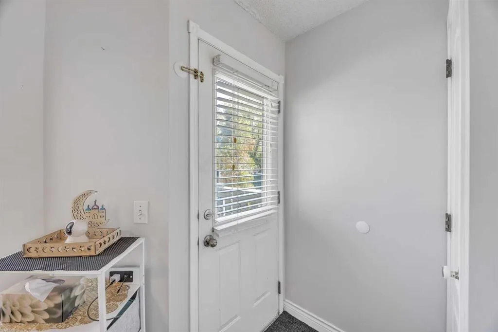 144 Tarington Park NE