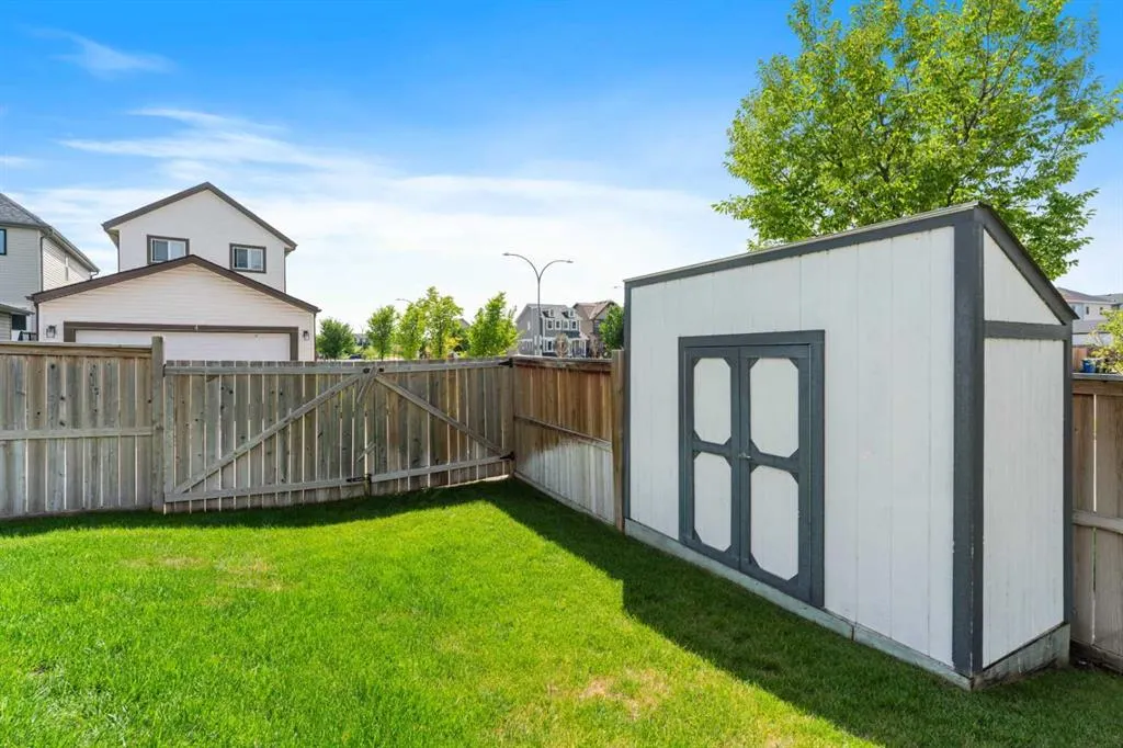 240 Copperpond Green SE