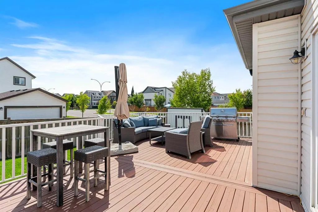 240 Copperpond Green SE