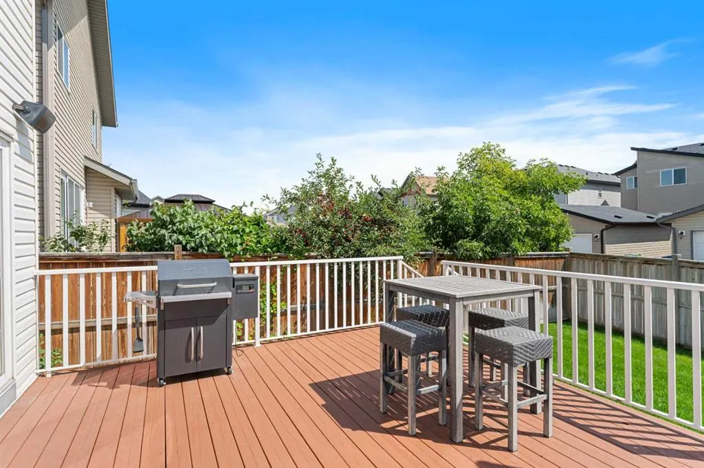 240 Copperpond Green SE