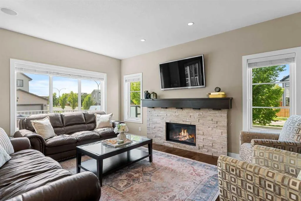 240 Copperpond Green SE