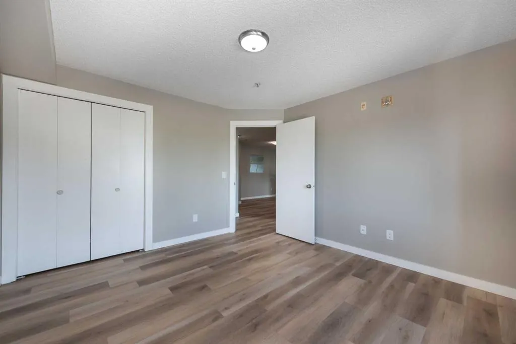 304 Mackenzie Way SW, #6204