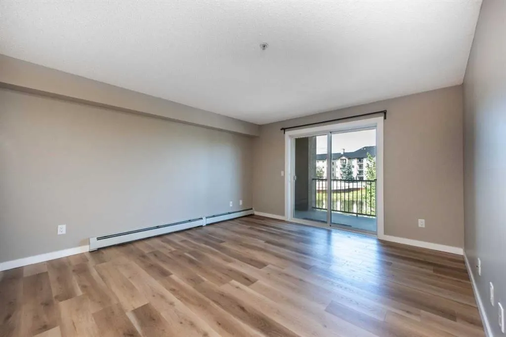 304 Mackenzie Way SW, #6204