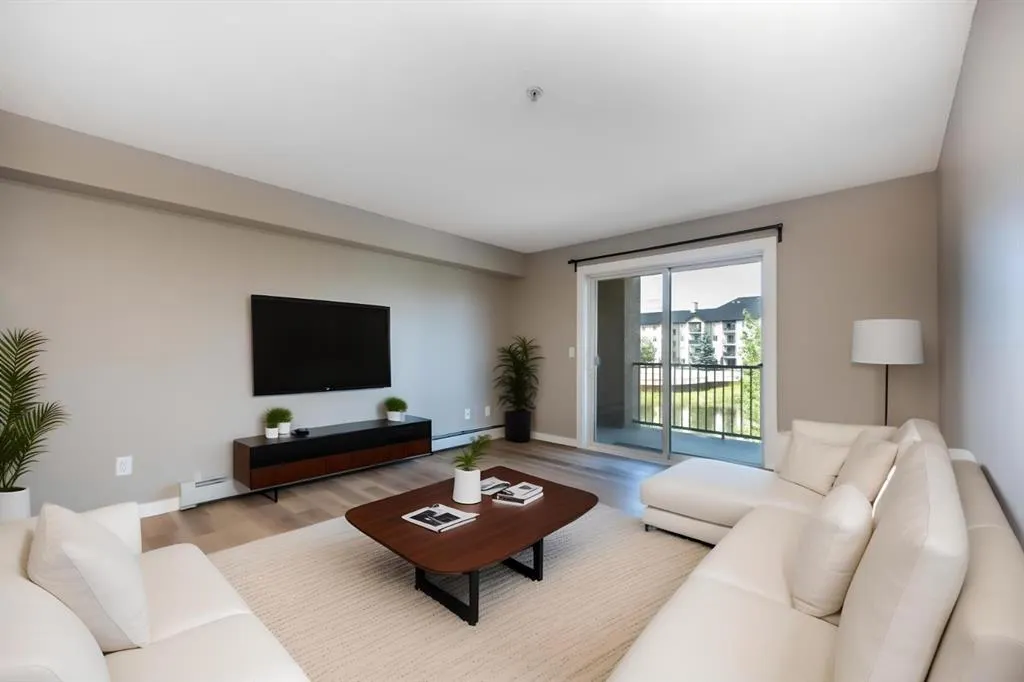 304 Mackenzie Way SW, #6204