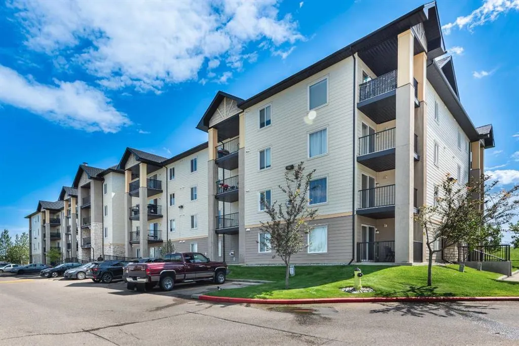 304 Mackenzie Way SW, #6204