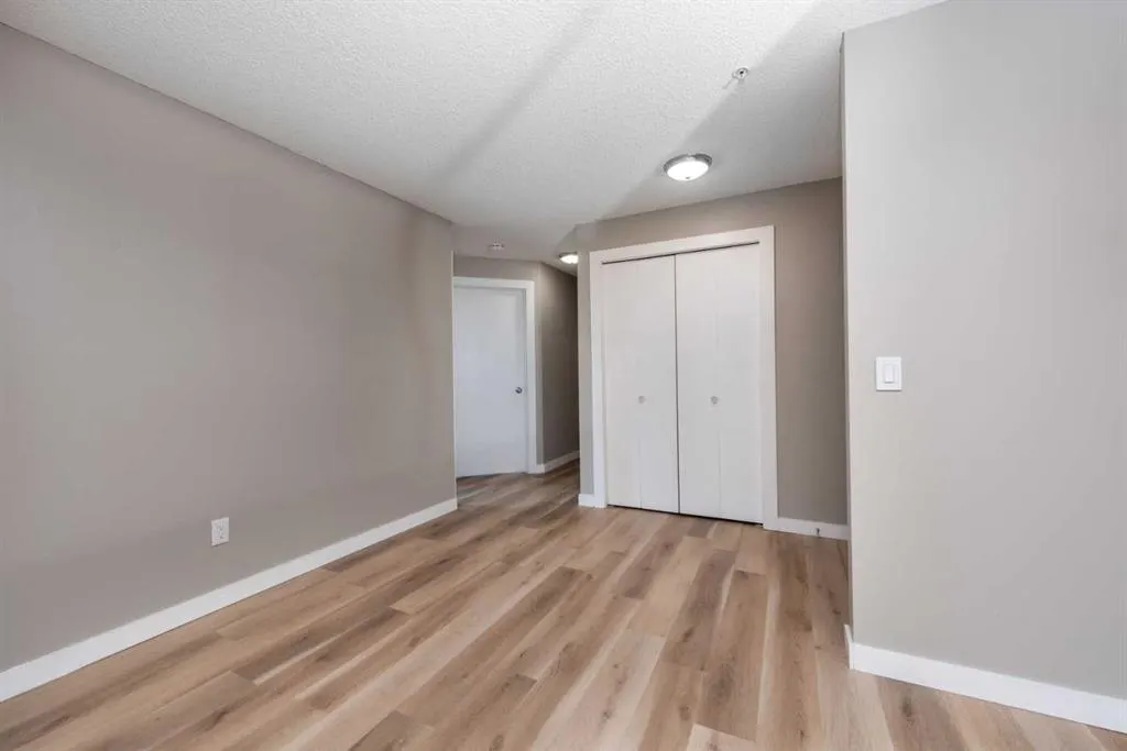304 Mackenzie Way SW, #6204