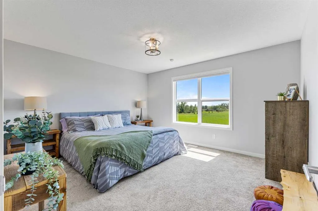 307 Monterey Place SE
