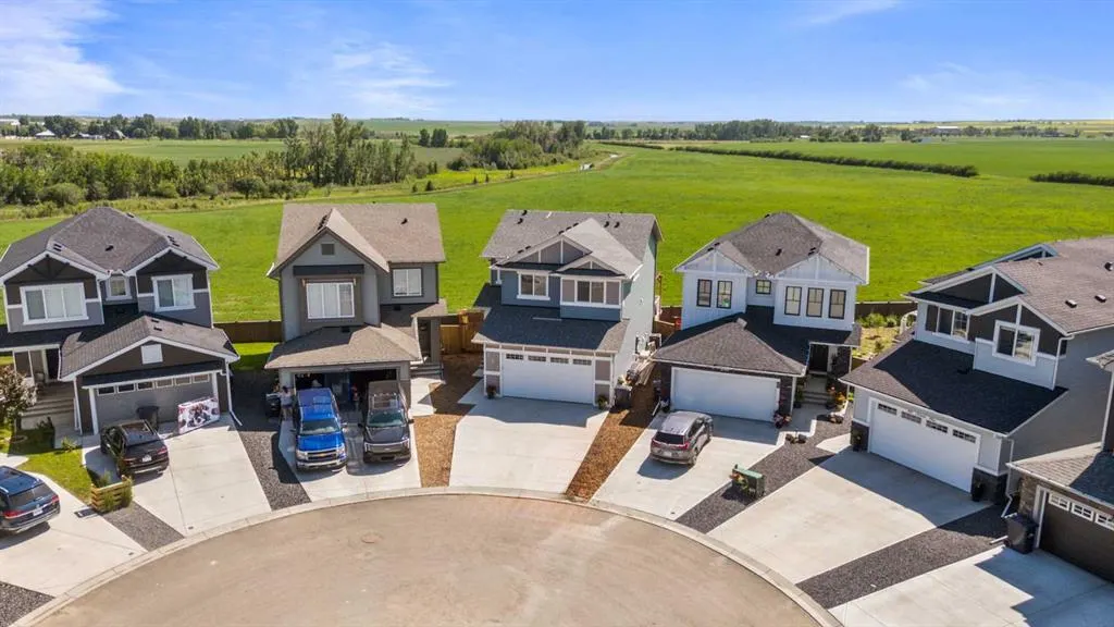 307 Monterey Place SE