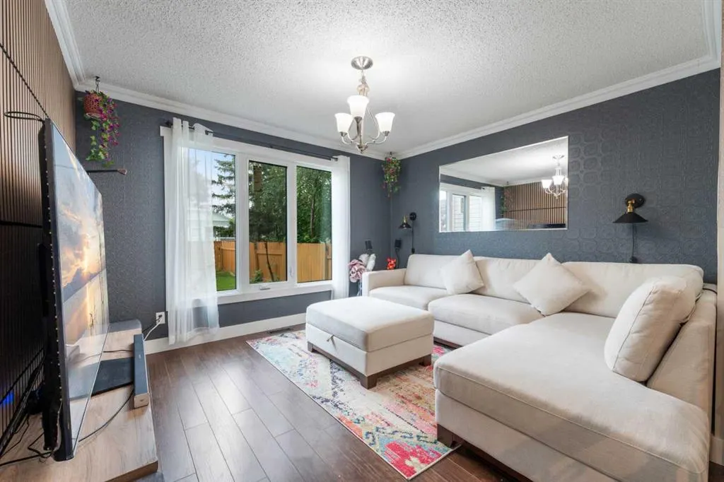 80 TAYLOR Way SE