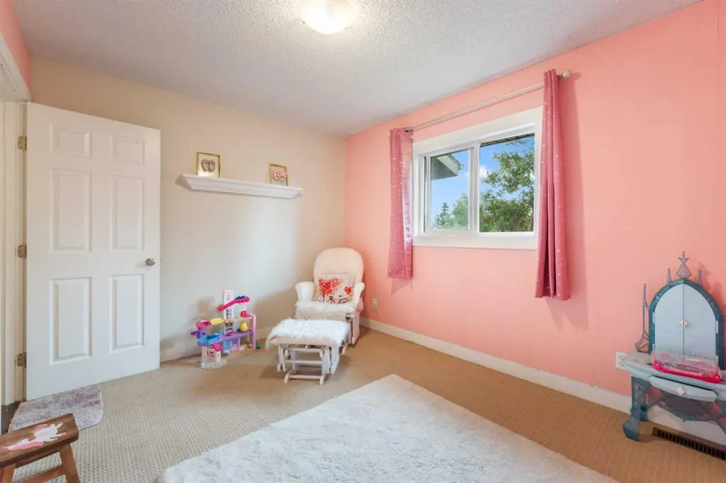 80 TAYLOR Way SE