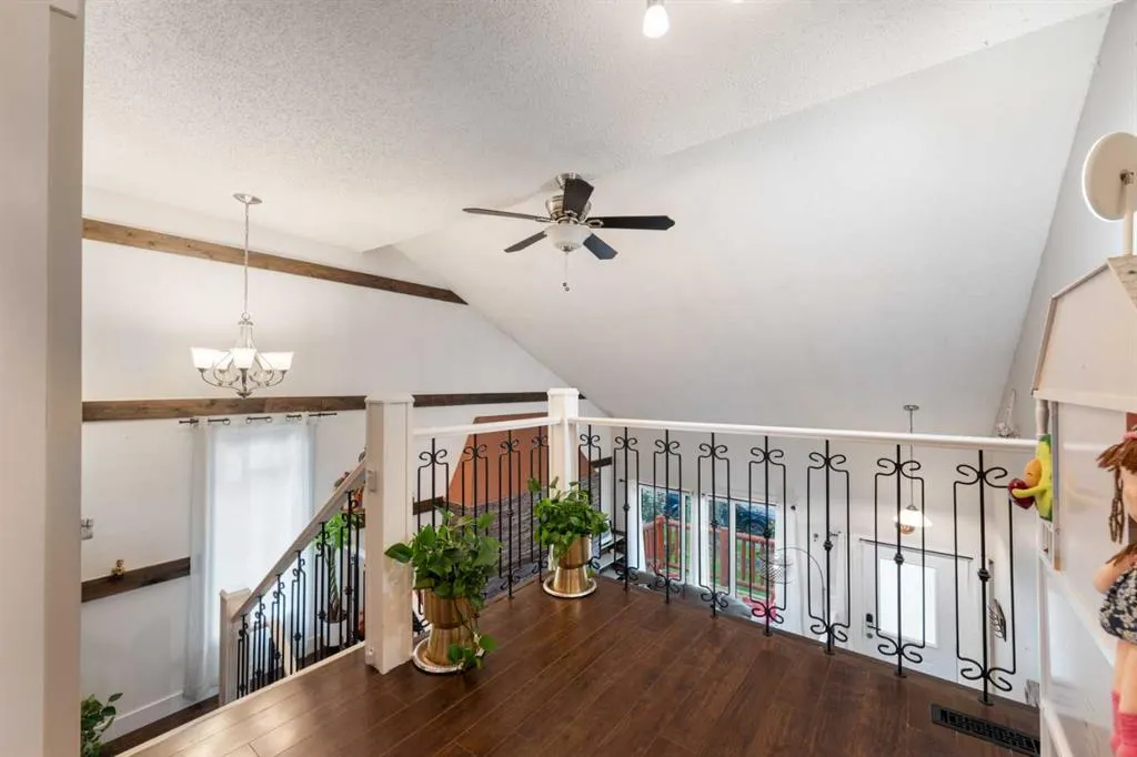 80 TAYLOR Way SE