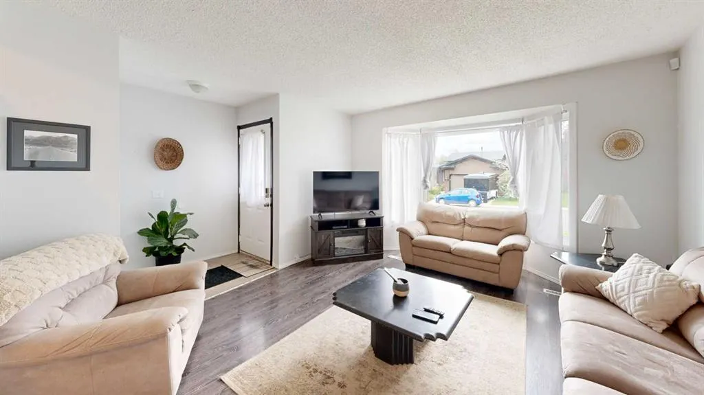 109 Bermondsey Way NW