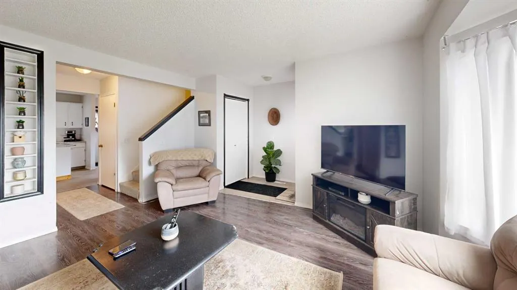 109 Bermondsey Way NW