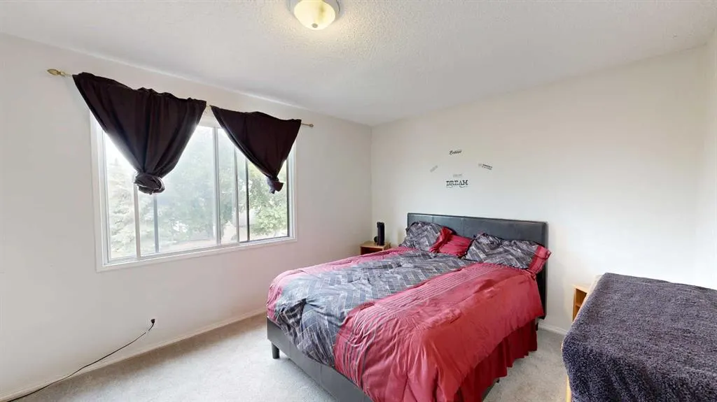 109 Bermondsey Way NW
