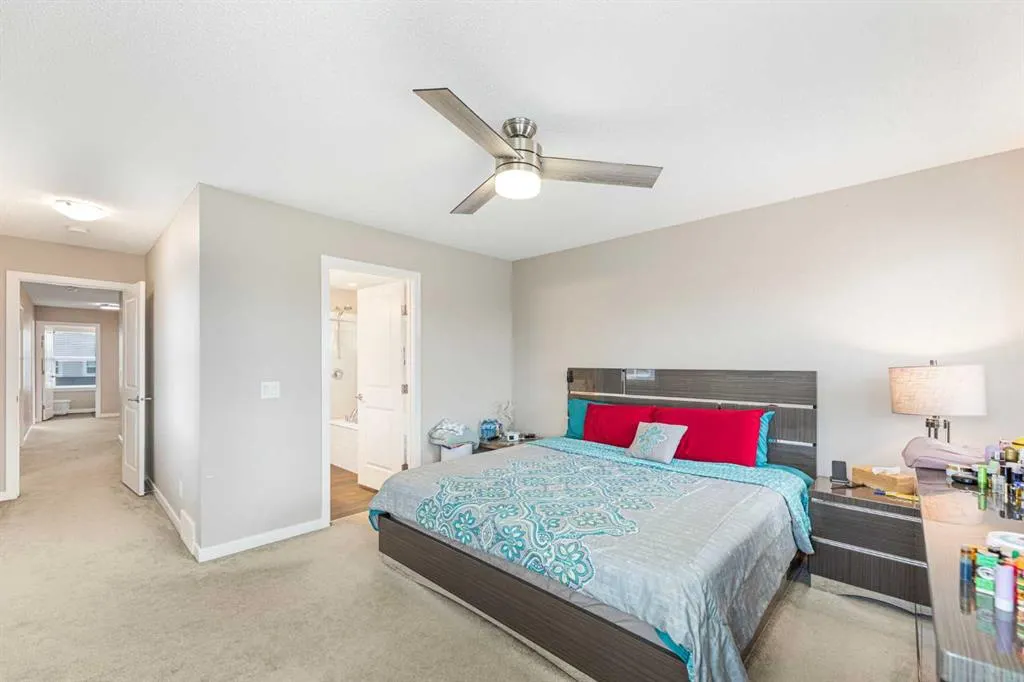25 Cornerstone Manor NE