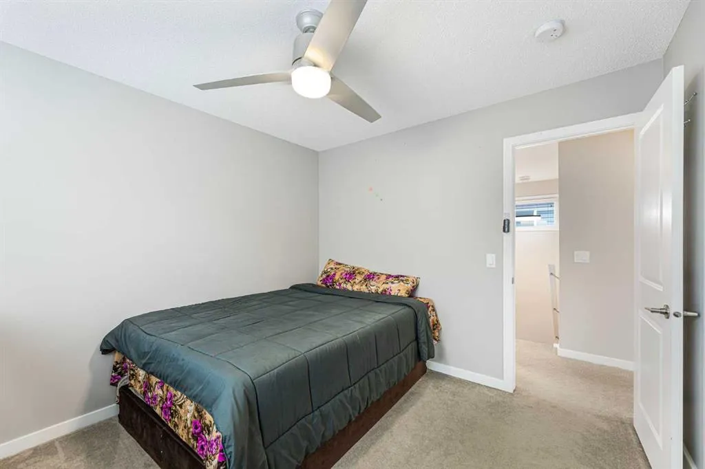 25 Cornerstone Manor NE