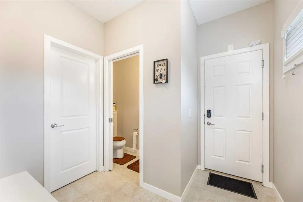 25 Cornerstone Manor NE