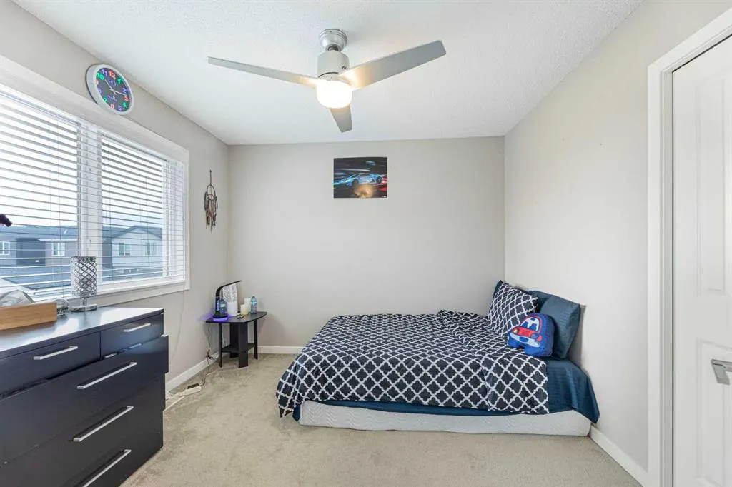 25 Cornerstone Manor NE