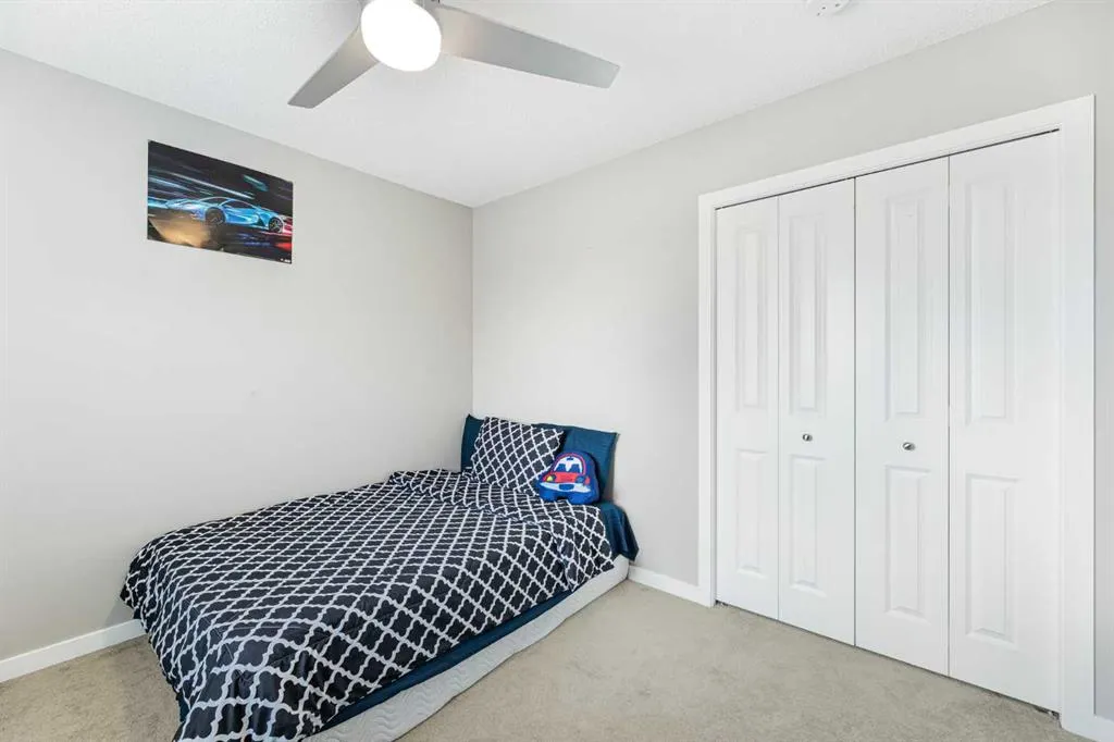 25 Cornerstone Manor NE
