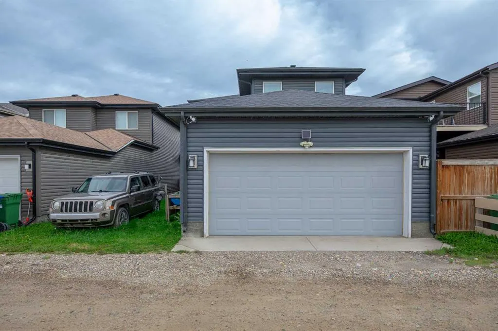25 Cornerstone Manor NE
