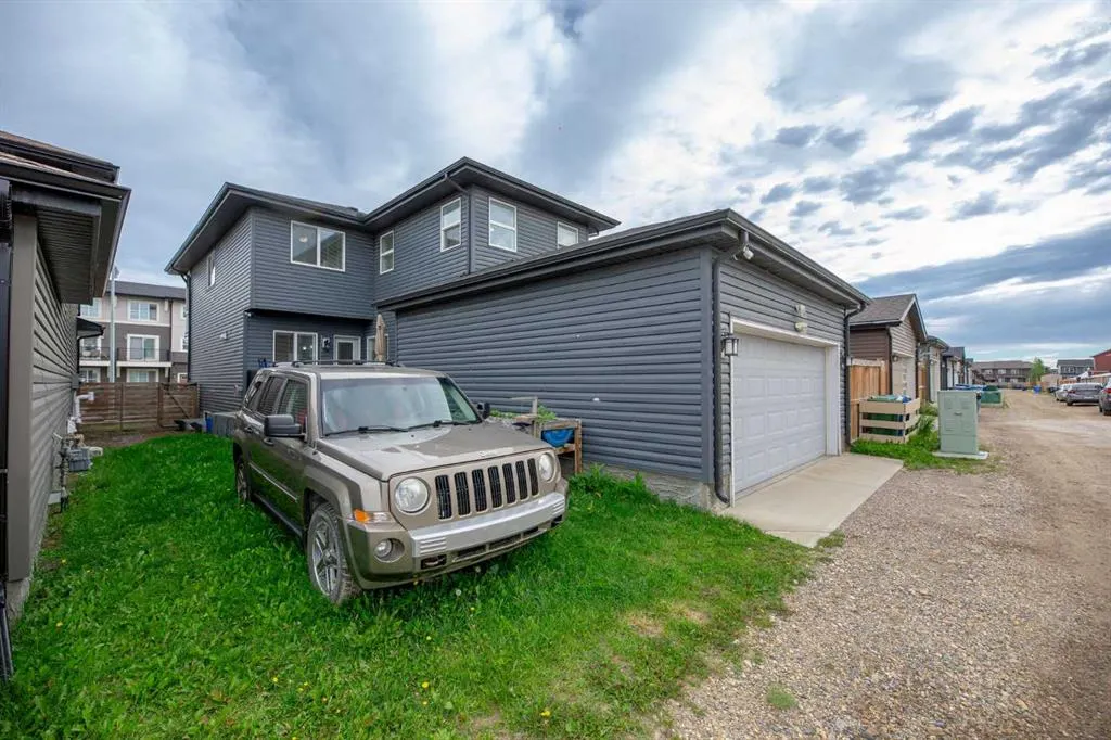 25 Cornerstone Manor NE