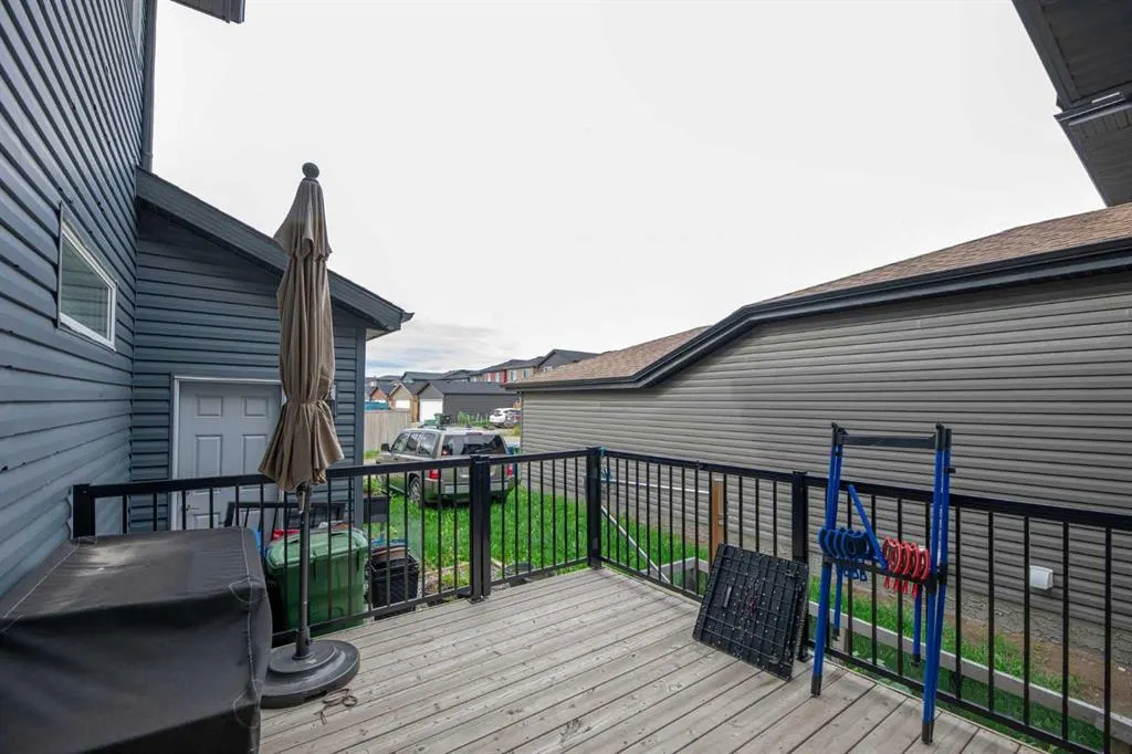 25 Cornerstone Manor NE