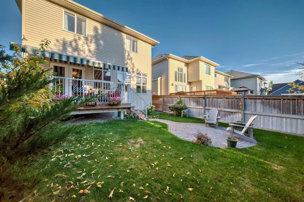 182 Cranarch Place SE