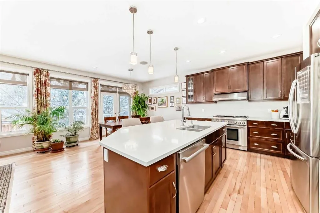 182 Cranarch Place SE