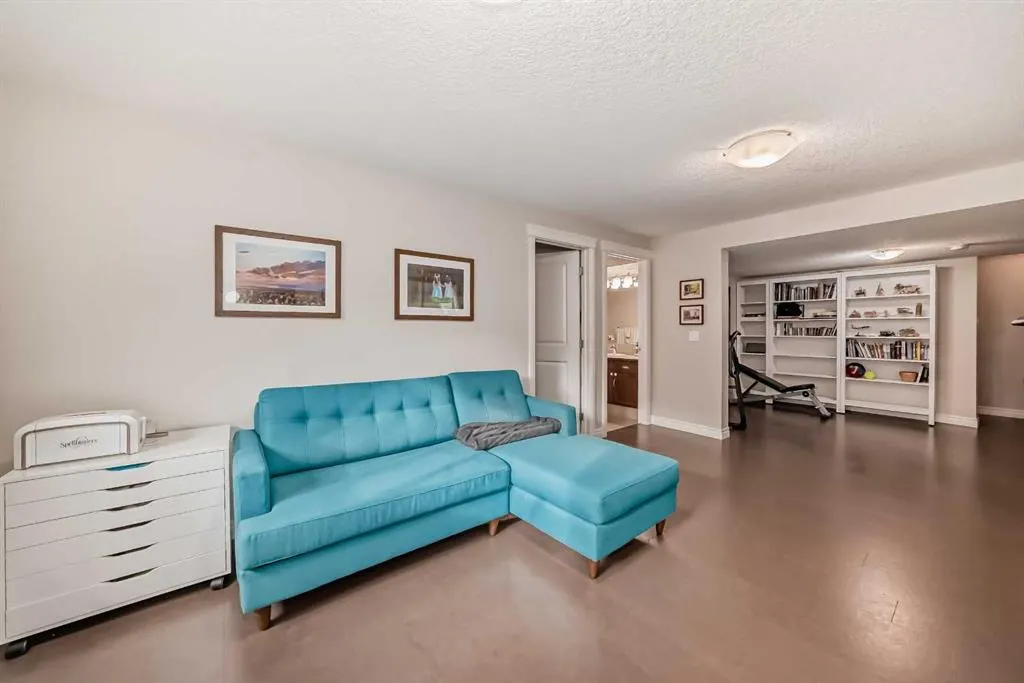 182 Cranarch Place SE