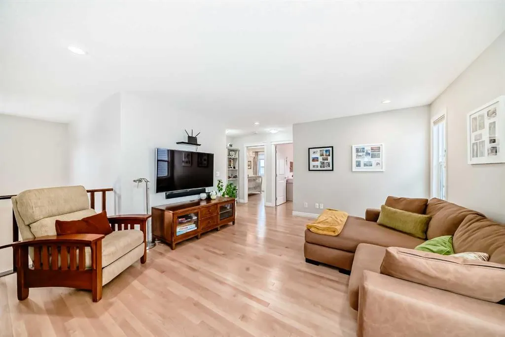 182 Cranarch Place SE