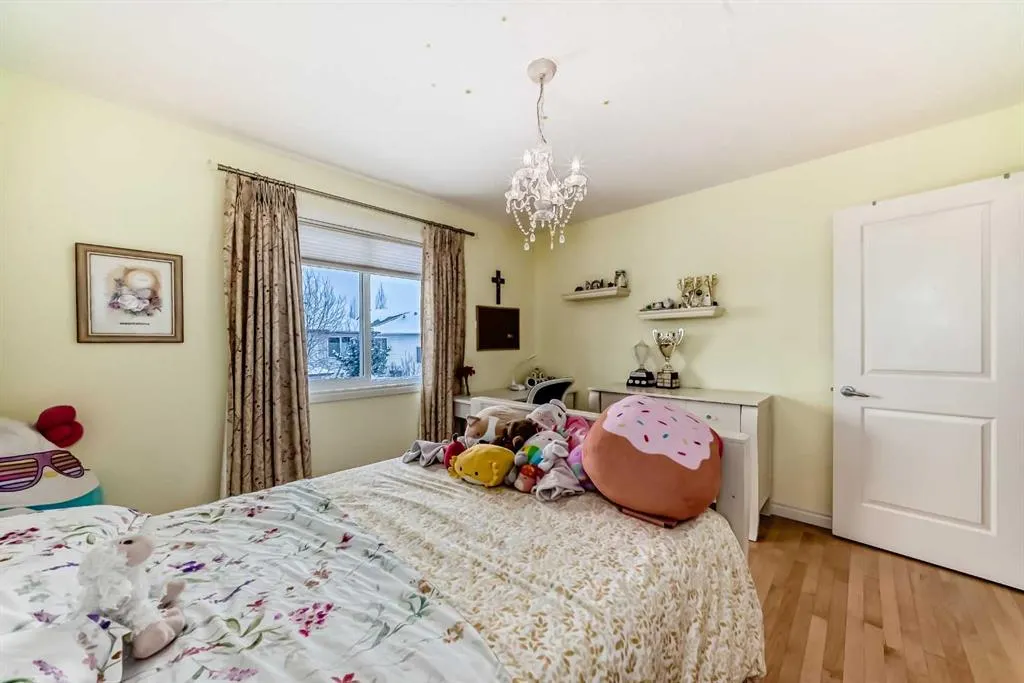 182 Cranarch Place SE