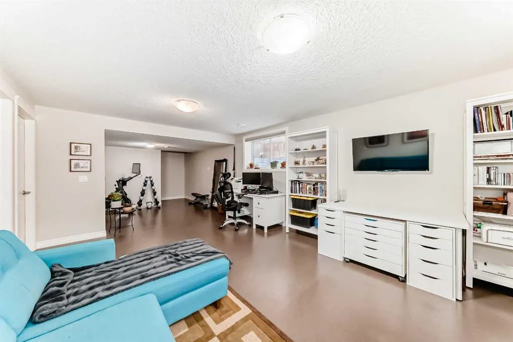 182 Cranarch Place SE